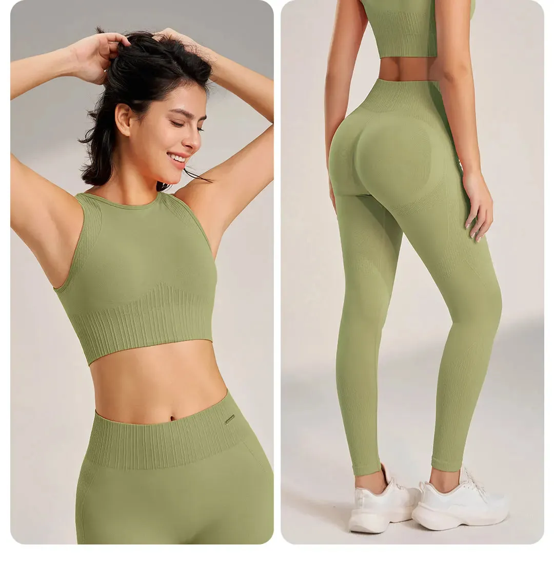 Seamless Yoga Set – High Waisted Leggings & Top Two-Piece Outfit