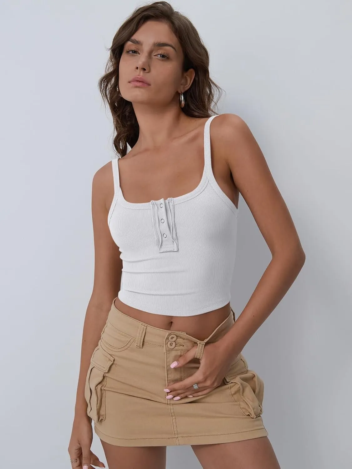 Trendy Queen Tanks Women Summer Racerback Crop Tops Camisole Ribbed Tops Shirts Going Out Beach Vacation Outfits 2025