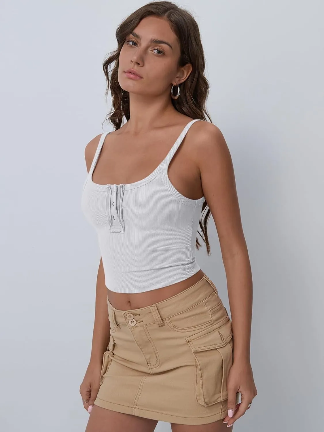 Trendy Queen Tanks Women Summer Racerback Crop Tops Camisole Ribbed Tops Shirts Going Out Beach Vacation Outfits 2025