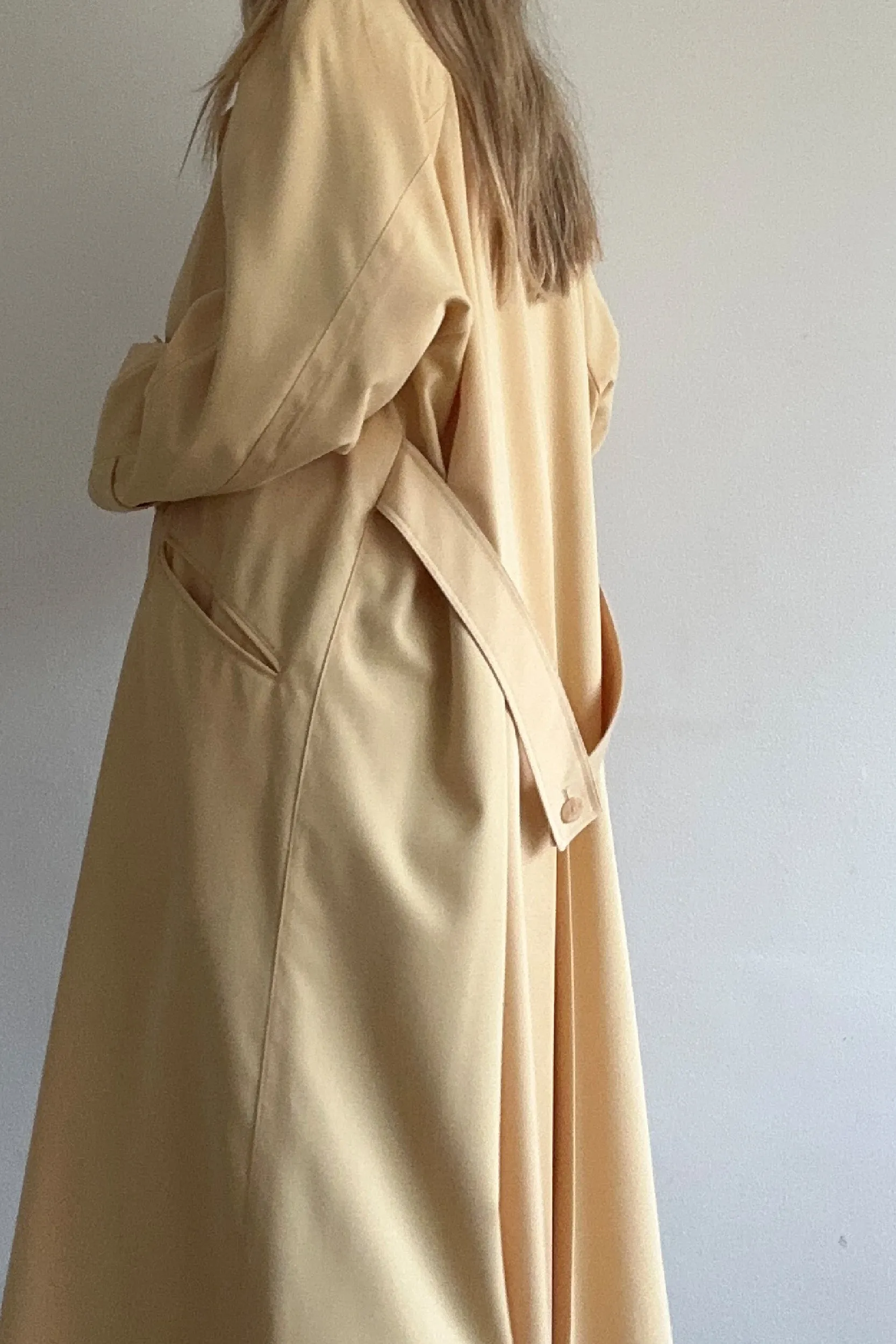 VINTAGE BUTTERMILK COAT
